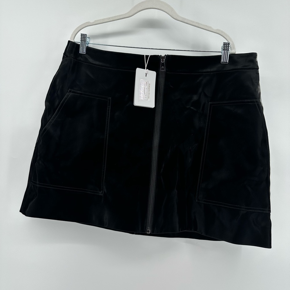 NWT Ted Baker black skirt size 14